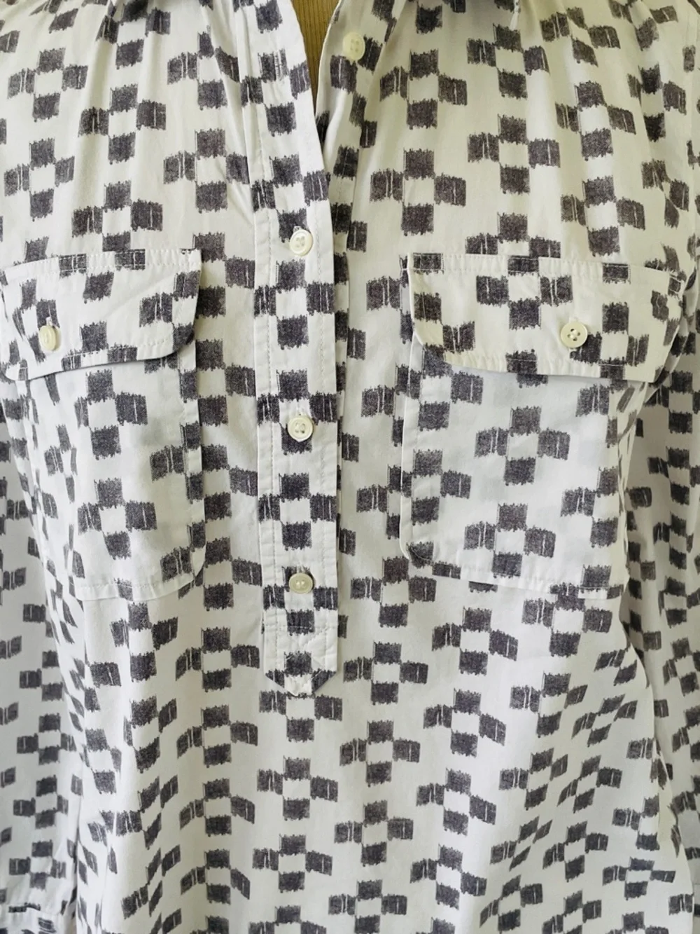 Madewell Women’s Size S Grey & White Geometric Print Long Sleeve Blouse. - Picture 5 of 8